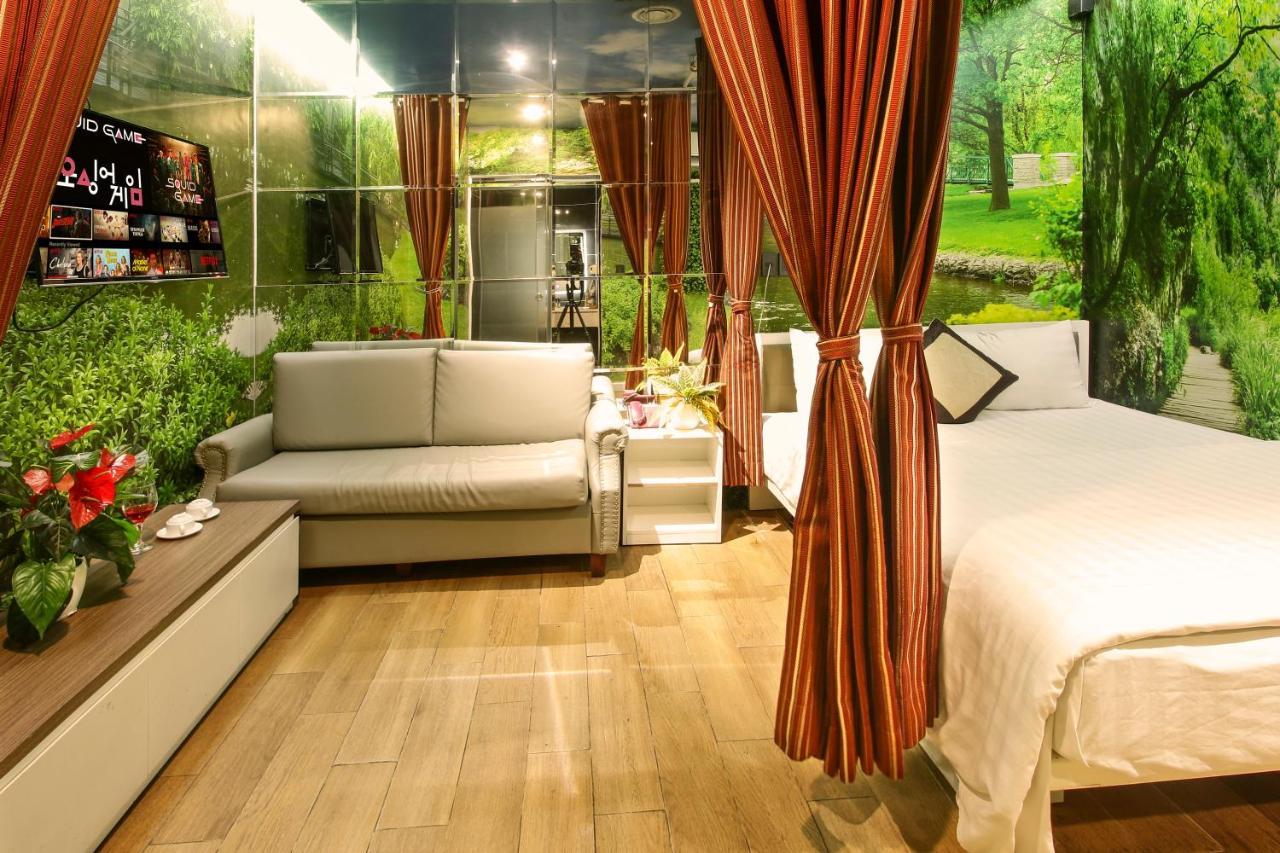 Khách sạn tình yêu Bonita Tht 2*